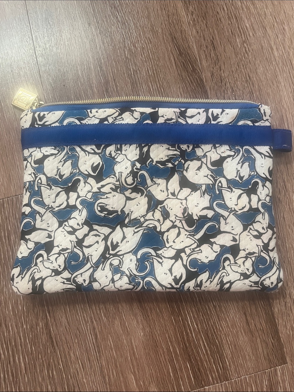 Carolina Herrera Blue & White Elephant Patterned Zip Pouch - Women Bags
